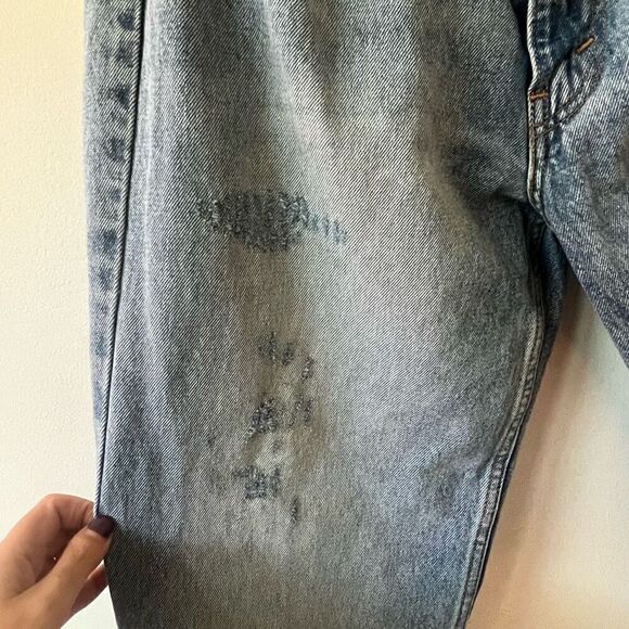 Levi's Men's Blue Five Pocket Distressed Denim Straight Leg Jeans Size 36X32 - Picture 3 of 15